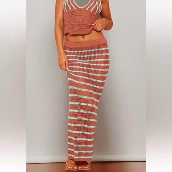 PrettyLittleThing 2-Pc Mocha/Teal Stripe Crochet Knit Maxi Skirt & Halter Top - Picture 3 of 11
